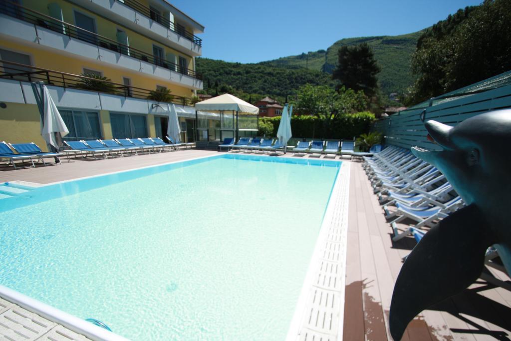 Hotel Miorelli Torbole Sul Garda Kültér fotó