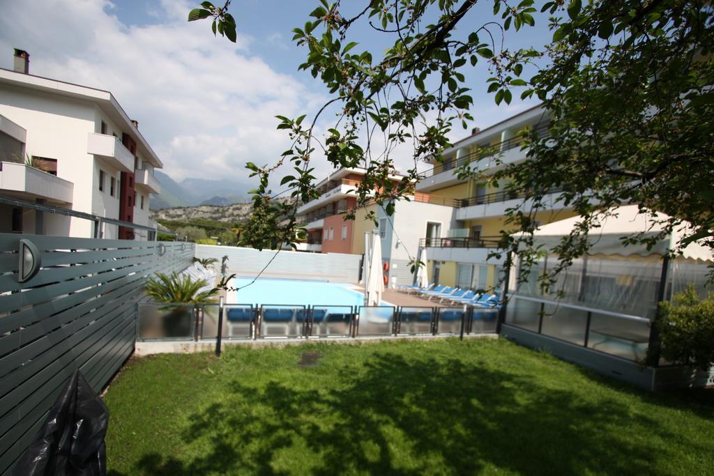Hotel Miorelli Torbole Sul Garda Kültér fotó