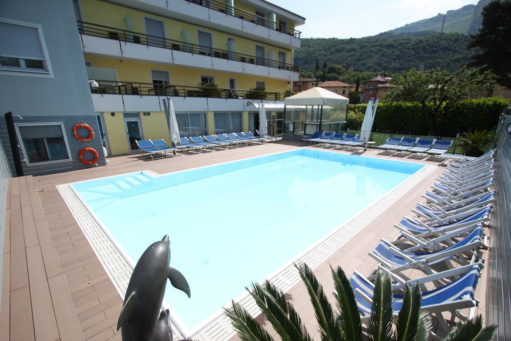 Hotel Miorelli Torbole Sul Garda Kültér fotó