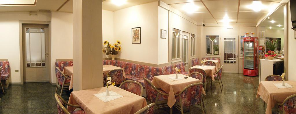 Hotel Miorelli Torbole Sul Garda Kültér fotó