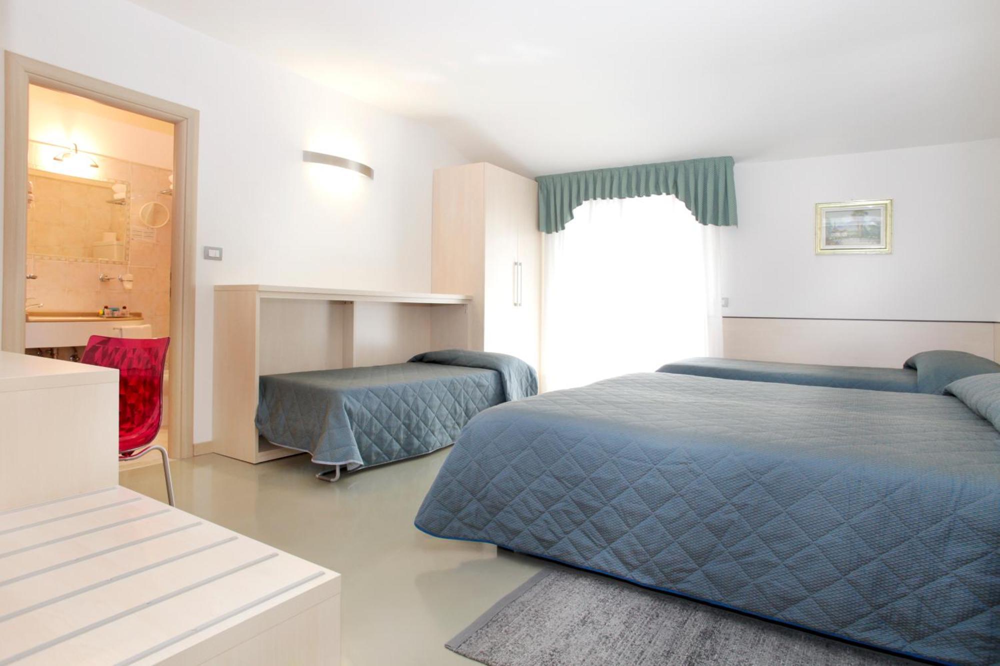 Hotel Miorelli Torbole Sul Garda Kültér fotó